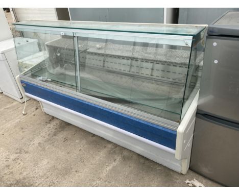 AN INDUSTRIAL VALERA SHOP DISPLAY FRIDGE