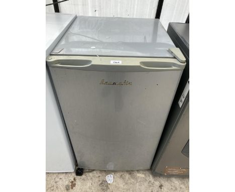 A GREY BAUMATIC UNDERCOUNTER FRIDGE