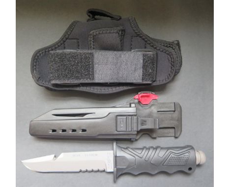A Fox OCM01-CP Ocean Master Titanium Diving Knife, box, receipt and attachments, new old shop stock 