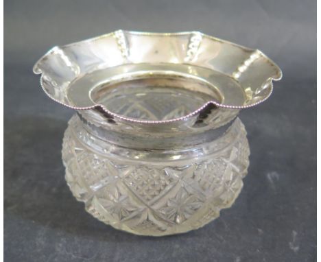 An Edward VII Silver Rimmed Cut Glass Posy Bowl, 10cm diam., Chester 1901, George Nathan &amp; Ridley Hayes 