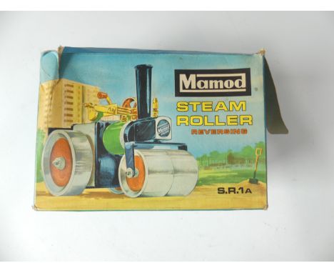 A Mamod Steam Roller SR1A, live steam action, green body with reversing, in original box. 