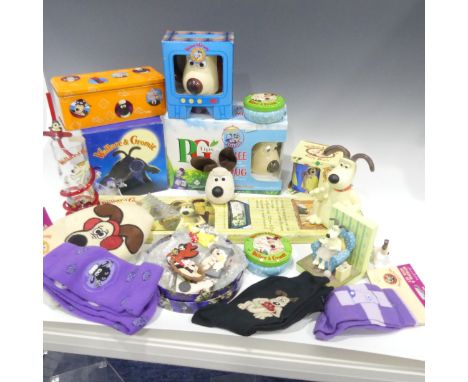 Wallace &amp; Gromit Memorabilia, a large collection of items to include a boxed 1/2 pint jug, boxed gift mug, boxed, thermal