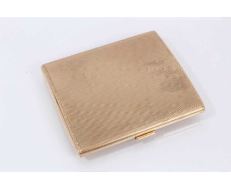 9ct gold cigarette case with engine turned decoration, (London 1930).Gross weight approximately 85.0 grams.