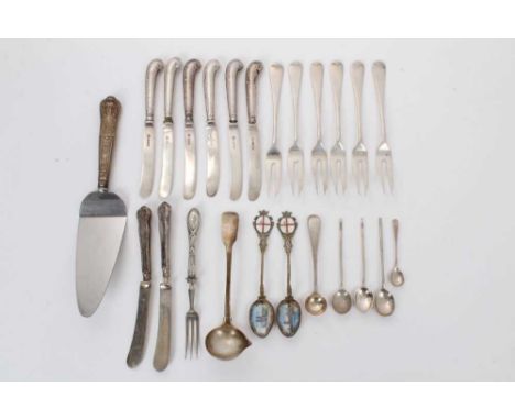 Selection of miscellaneous silver cutlery including six pastry forks, six silver tea knives, Irish silver ladle and other ite