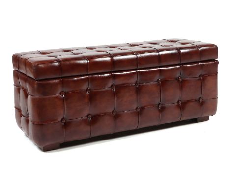 Schrijver, Olivier degeb. 1958, belgischer Designer, tätig seit 1976, Ode's Desigen - Editor Comme Chez Vous Art: Truhen-Sitz