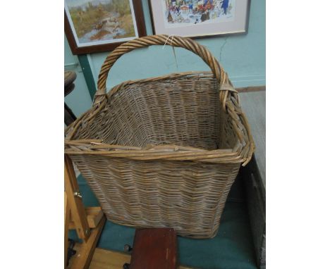 Large bakers bread basket