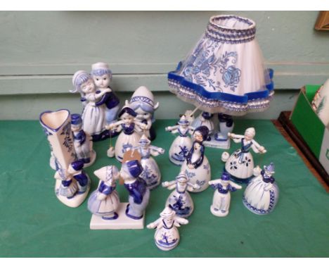 Box of Delft ware incl. table lamp, girl ornaments etc. (15)