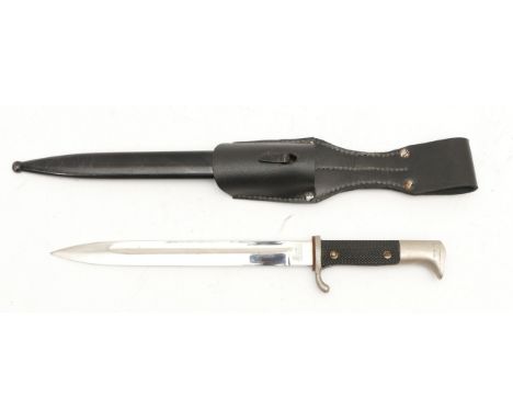 WWII German dress dagger, E. Pack & Söhne Solingen, with scabbard, 24.5cm.This bladed product is not for sale to people under