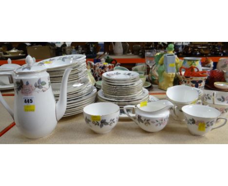 ROYAL WORCESTER 'JUNE GARLAND' PATTERN BREAKFAST SERVICE