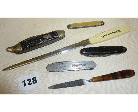 Vintage pen knives and pocket knives - one advertising Double Diamond