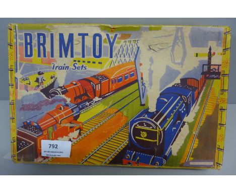 A Brimtoy tin plated train set, set 352, boxed 