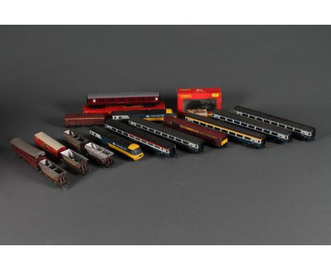 Box of Hornby 32.5 Ton MGR Hopper (R6215), BR 2nd Class sleeping car (R.339) and a collection of unboxed Hornby and Triang ro