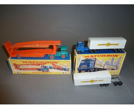 A Matchbox King Size (K-8) Farnborough/Measham car transporter and a Matchbox Major (M-9) Inter State double freighter 