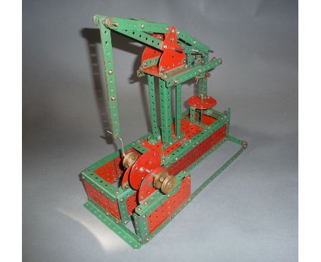 A Meccano "Vogue" beam engine (Red/Green)