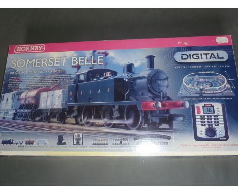 A boxed Hornby 00 gauge digital train set, "Somerset Belle" (R 1125)