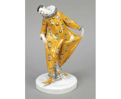 Pierrot presentiert sich, Goebel, Oeslau, Wilhelmsfeld, 1920-30er Jahre, Entwurf Carl Lysek 1919, Modellnr. F.F. 523, polychr