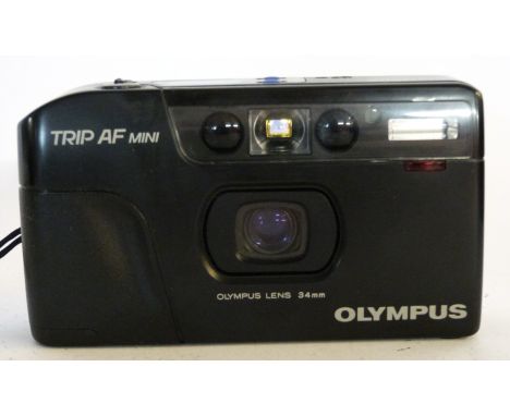 Olympus Trip AF mini film camera plus manual and case