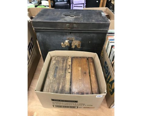 A tin trunk and two wooden boxes 