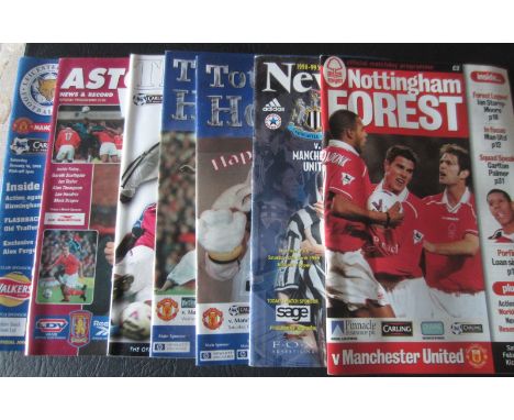 MANCHESTER UNITED AWAY PROGRAMMES 1998-99 TREBLE WINNING SEASON
7 Away programmes from 1998-99 treble winning season -Tottenh