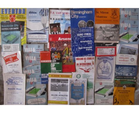 A LARGE QUANTITY OF FOOTBALL PROGRAMMES &amp; RELATED MEMORABILIA
This lot seems to be mostly programmes but does also includ