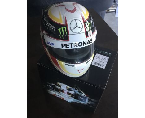 FORMULA 1 - LEWIS HAMILTON 1:2 SCALE 2015 HELMET
New in box Lewis Hamilton 1:2 scale Helmet 2015
Mint condition&nbsp;