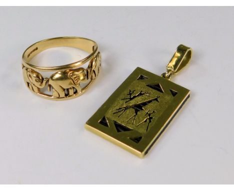 ELEPHANT RING ETC. A 9ct. gold ring cast with three elephants, size U, approx 3.6g. Also, a 14ct. gold African wildlife penda