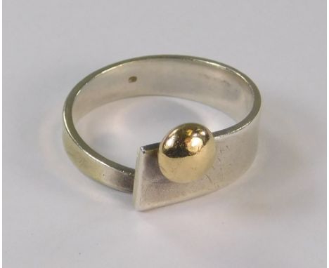 JACK TROWBRIDGE. A Jack Trowbridge, Cornwall, silver &amp; gold ring. Stamped. Size J.