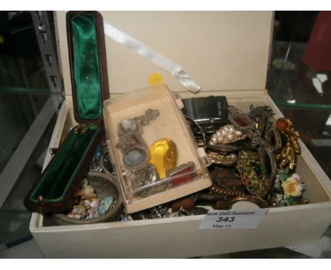 box of vintage costume jewellery inc. Broaches & tie pin