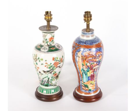 A CONTEMPORARY CHINESE FAMILLE VERTE PORCELAIN TABLE LAMP of inverted baluster form decorated with rockwork, birds and foliag