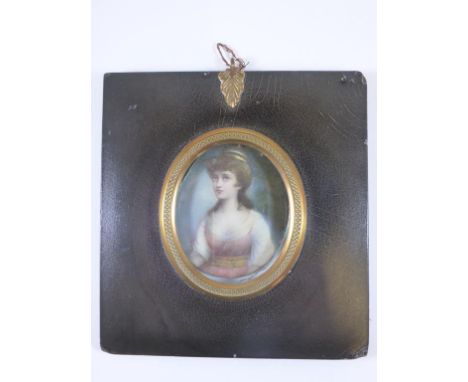 OVAL PORTRAIT MINIATURE, LADY IN PERIOD COSTUME