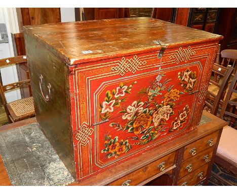 PAINTED CHINESE TRUNK  (please check important sale information regarding sale room clearance)