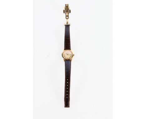 18ct gold cased Dreyfuss and Co of Switzerland wristwatch, series 1890 no 46, with brown leather crocodile pattern strap Cond