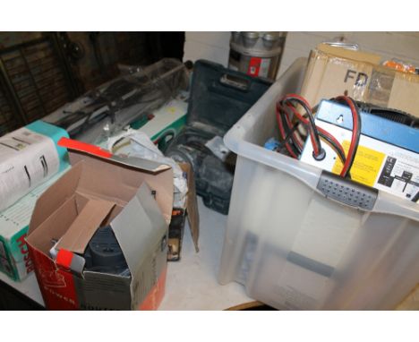 A QUANTITY OF ELECTRICALS TO INCLUDE A HEDGE CUTTER. SANDER. CHARGERS. ETC 