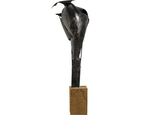 Oscar Wiggli (Solothurn 1927 - 2016 Muriaux)Skulptur 12 K1959-60Eisen, geschmiedetCa. 50 cm, Höhe; 15 cm, HolzsockelSignaturU