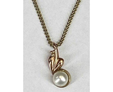 CLOGAU 9CT GOLD SINGLE PEARL PENDANT - on fine link 9ct yellow gold necklace, 24cms overall L, 3.9grms gross, in original pre