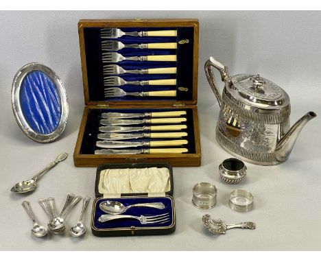 MIXED SMALL SILVER, EPNS &amp; COLLECTABLES GROUP - the silver includes an embossed bowl tea caddy spoon, London 1829, maker 