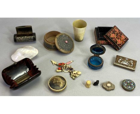 ANTIQUE &amp; LATER BOXES &amp; COLLECTABLES - to include an inlaid tortoiseshell evening purse, 10.5cms across, circular snu