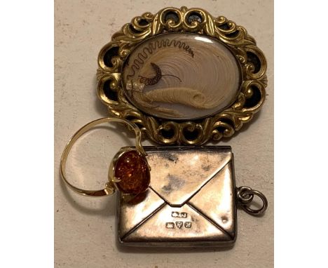 ANTIQUE STERLING SILVER STAMP BOX CHARM, 14ct POLISH GOLD RING SET WITH AMBER, WEIGHT 1.8g, PLUS VICTORIAN MOURNING BROOCH SE