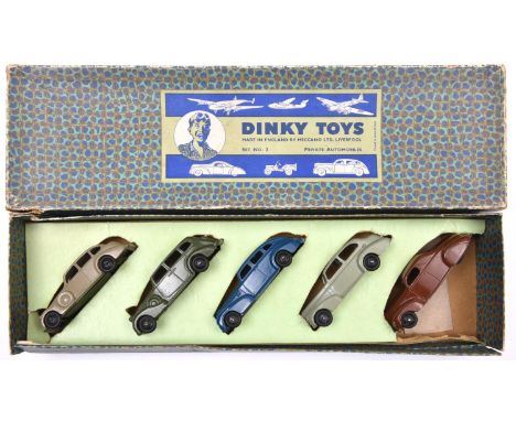 A rare Dinky Toys American issue Gift Set No.2 Private Automobiles. Comprising 5 39 series cars- Packard Eight Sedan (39a) in