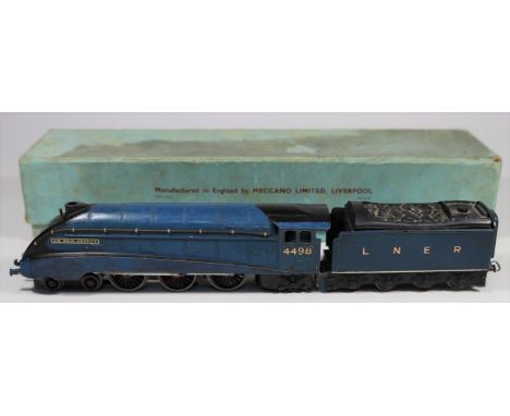 A rare pre-war Hornby Dublo 3-rail electric Class A4 LNER tender locomotive Sir Nigel Gresley, (EDL1) RN4498 in Garter Blue l