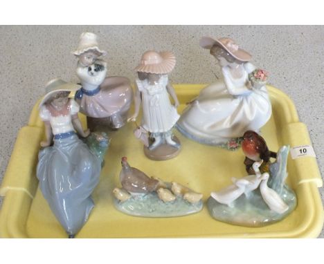 Various Nao figurines plus a Beswick robin