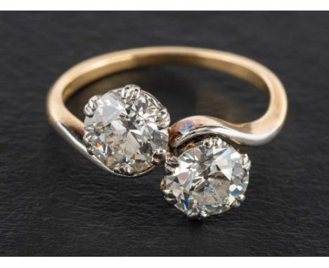 An old-cut diamond, cross-over ring,: total estimated diamond weight ca. 2.20cts, VS1-2 clarity, G-H colour, length of ring h