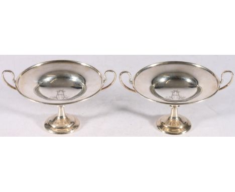 Pair of Edwardian sterling silver twin-handled tazza, Holland, Aldwinckle &amp; Slater, London, 247g. 