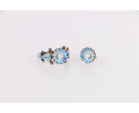 9ct gold blue enamel daisy ring, with central pearl, and matching earrings, 5.7g, ring size M, Sheffield , maker S &amp; B. 