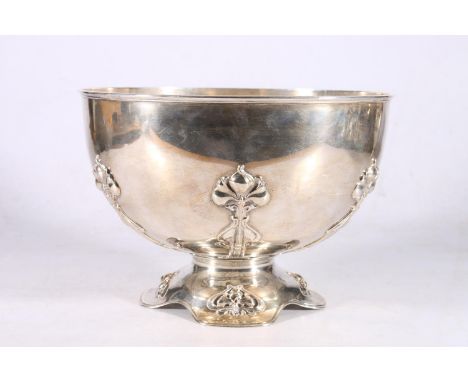 Edwardian sterling silver punch bowl, with relief Art Nouveau decoration, Elkington & Co. Birmingham, 1908, approx. 1100g.  N