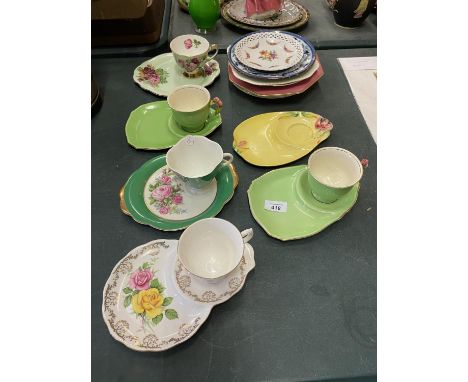 A SELECTION OF CHINA TO INCLUDE CUPS AND SAUCERS 