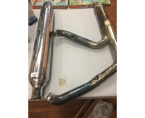 A HARLEY DAVIDSON CHROME EXHAUST 