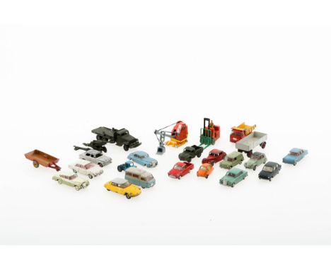   (23) delig lot Modelauto`s Bestaande uit Dinky toys, Corgi toys, Lion car, Tekno denmark en Lone star in bespeelde staat. J