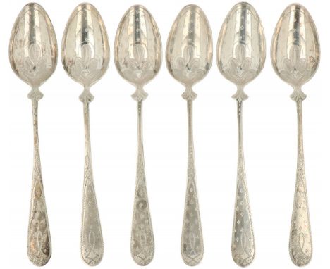   (6) Delig lot koffielepels zilver. Voorzien van gegraveerde versieringen. België, 19e eeuw, keurtekens: meesterteken, A2 - 