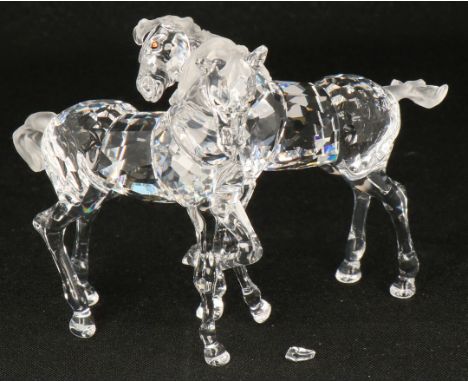   Swarovski Veulens Veulens zijn van gefacetteerd helder kristal. Manen en staarten zijn van mat kristal. Ogen zijn van Smoke
